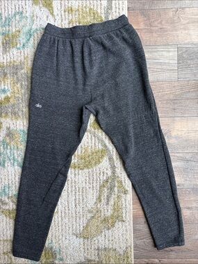 The Triumph Sweatpants